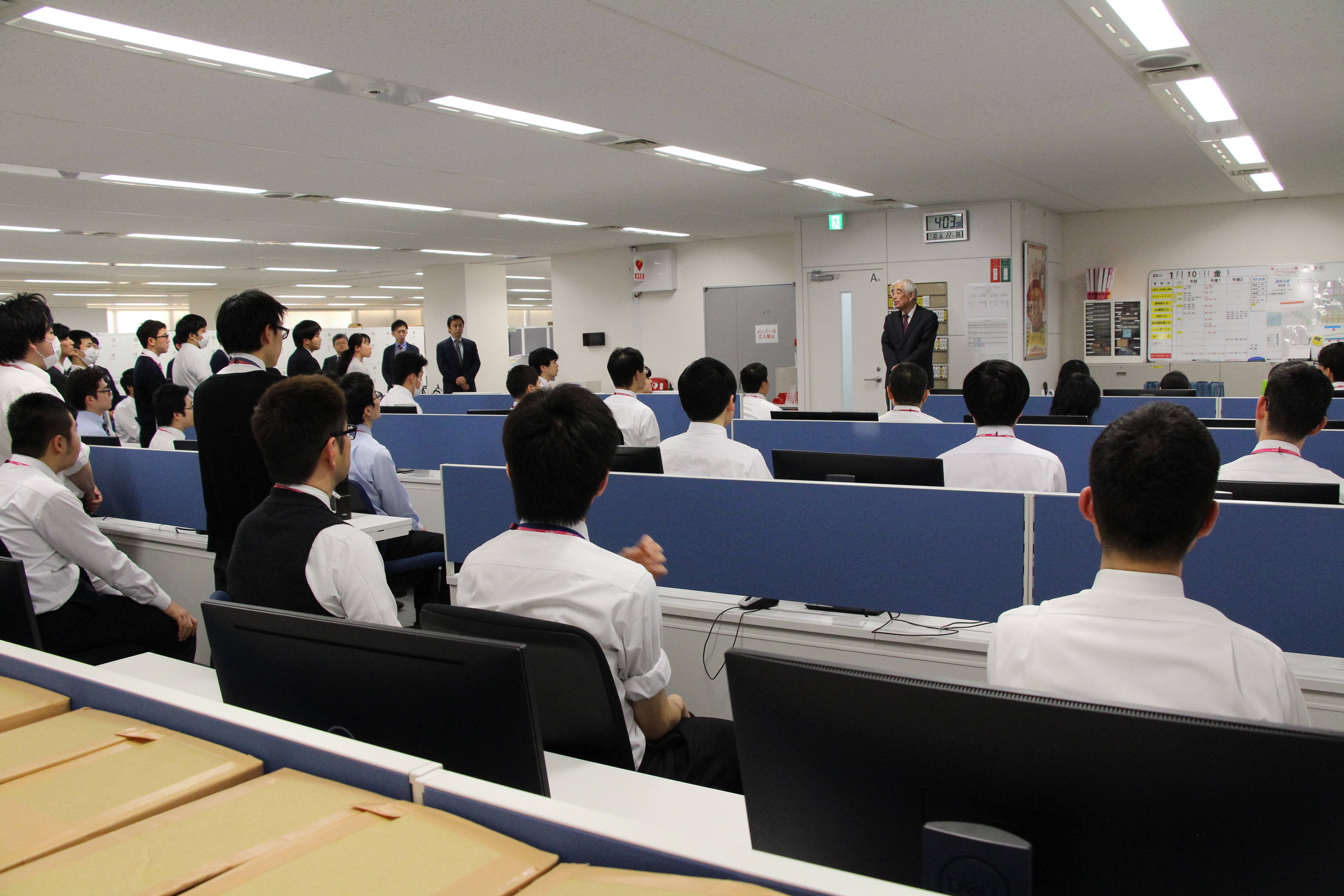 今年も「成人を祝う会」を開催