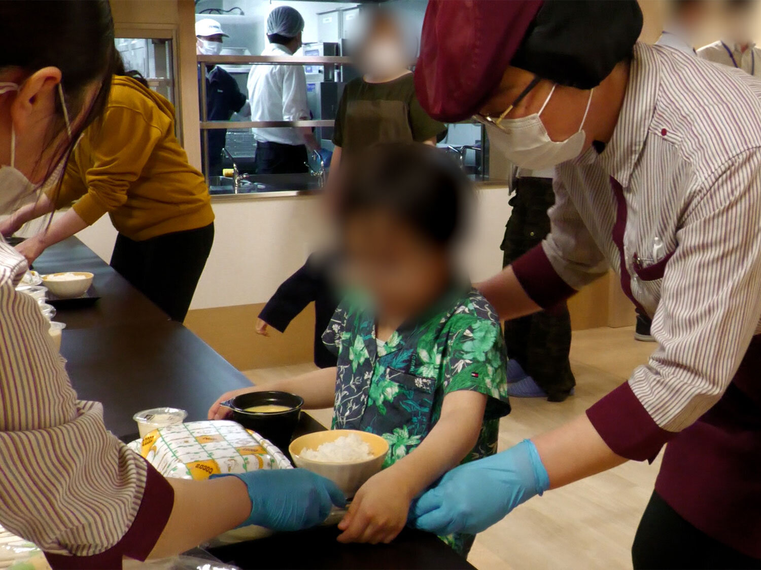 ココスが地域食堂で食事を提供しました
