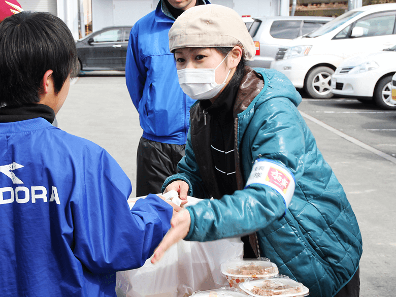 東日本大震災 炊出し・弁当配布